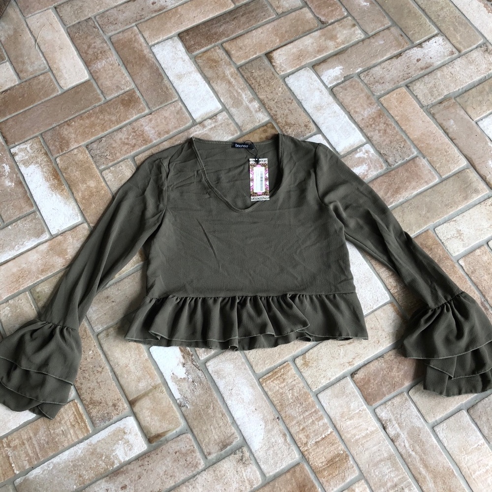 Brand new boohoo blouse